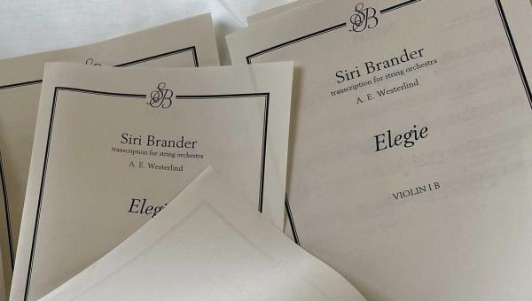 Siri Branderin Elegie-teoksen nuottimateriaali