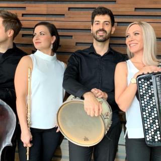 Kohtaamisia-klubi: 4Clazz! 