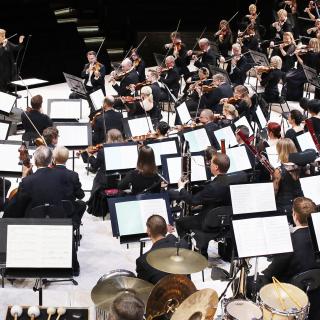 Opi kuuntelemaan klassista! -kuuntelupiiri kirjastoissa